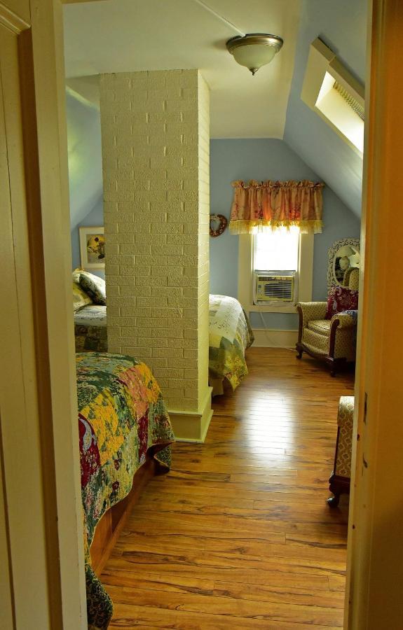 Fisherman'S Daughter B&B Mahone Bay Bagian luar foto