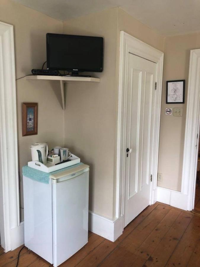 Fisherman'S Daughter B&B Mahone Bay Bagian luar foto